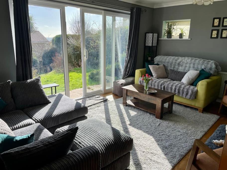 Stunning Charmouth Property With Bay Views! Exteriér fotografie