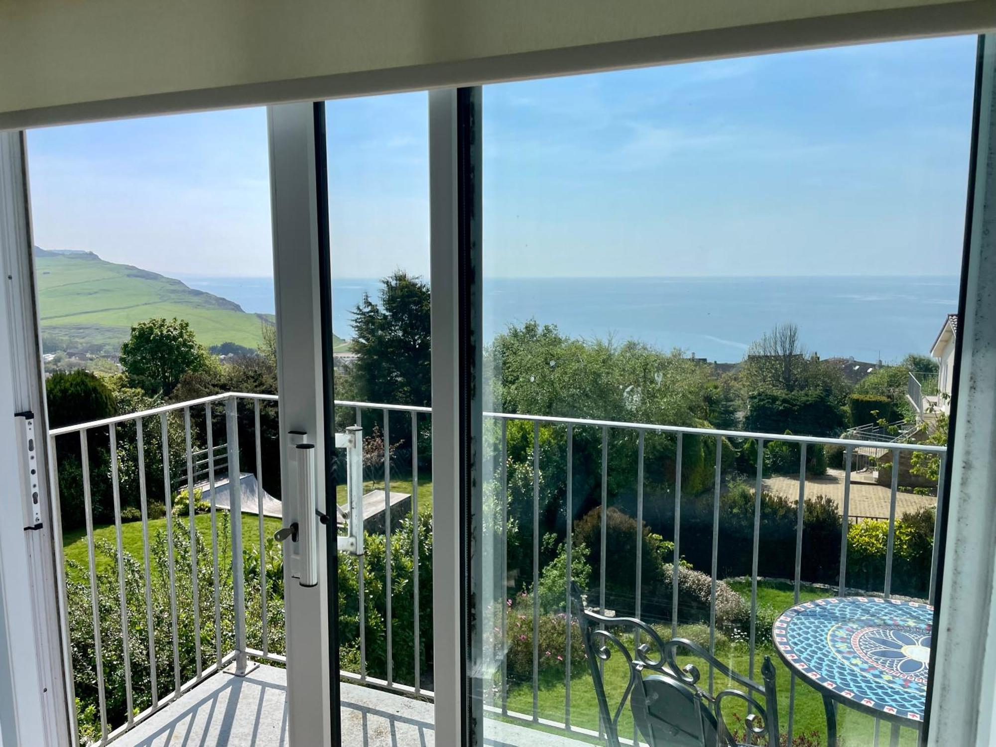 Stunning Charmouth Property With Bay Views! Exteriér fotografie