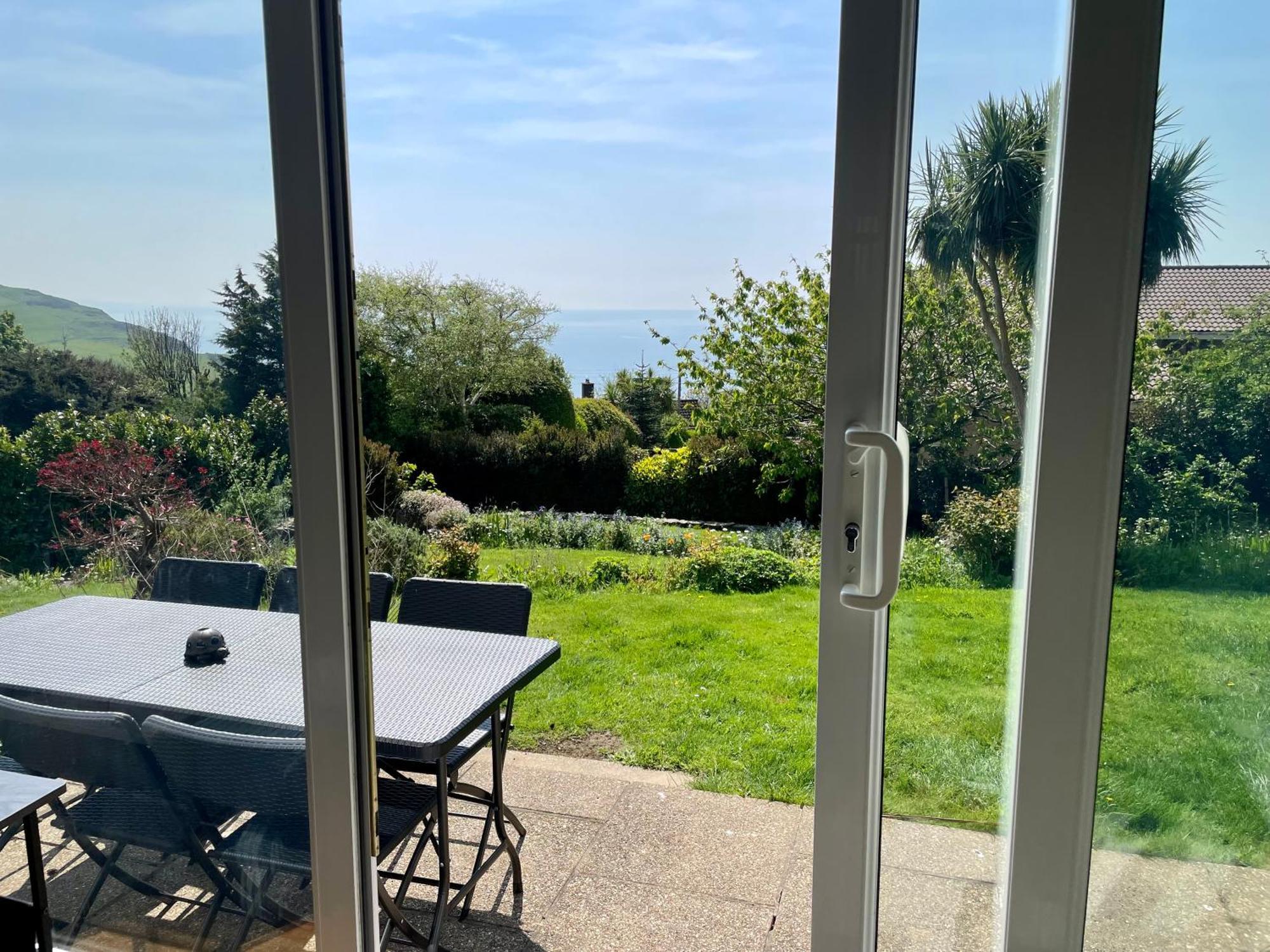 Stunning Charmouth Property With Bay Views! Exteriér fotografie