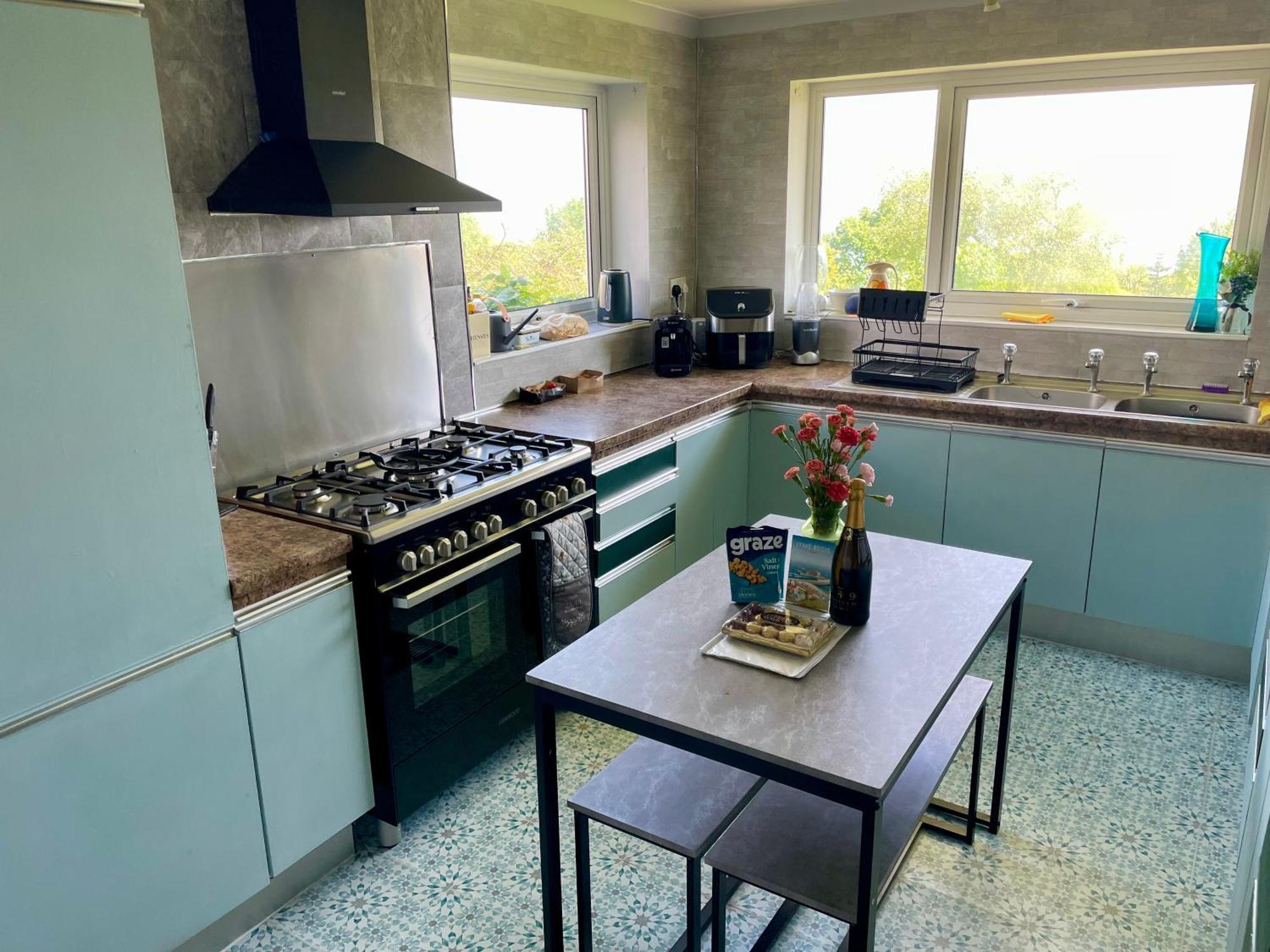 Stunning Charmouth Property With Bay Views! Exteriér fotografie
